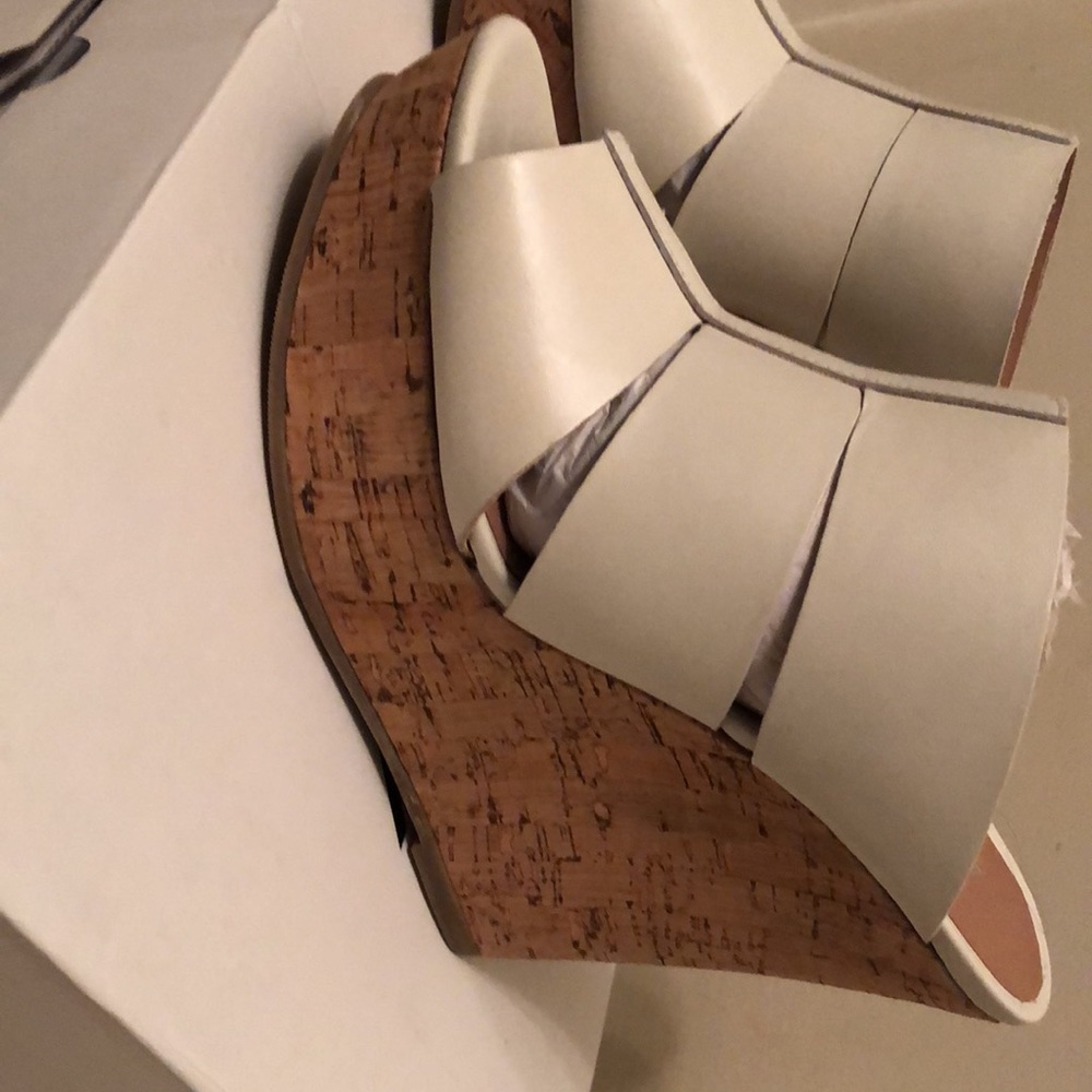 Platform Corkscrew Sandals - Picture 5 of 11